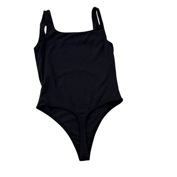 Aritzia Babaton Original Contour Squareneck Thong Bodysuit Black Size S - Picture 6 of 11